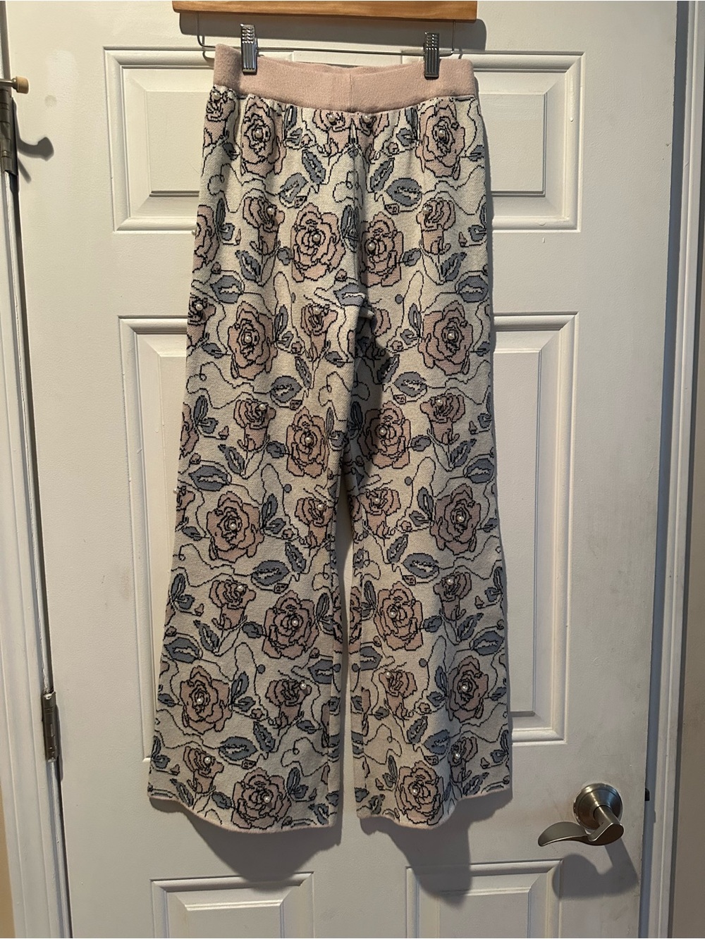 On Twelfth Floral Wide-Leg Knit Pants  with Beautiful Accents